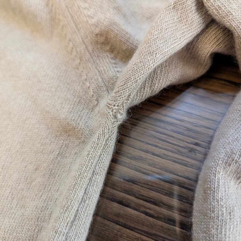 Chanel 2001 01A Light Brown Beige Cashmere Turtleneck Sweater Women FR44 M 8 10 - Picture 14 of 16